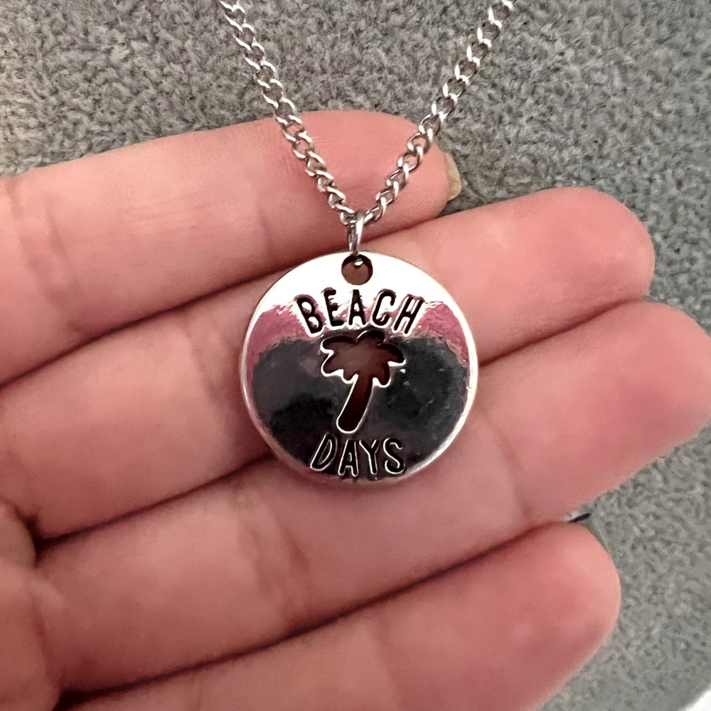 Paparazzi Beach days necklace